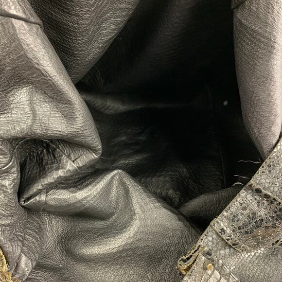 LE CUIR PERDU Black Gold Textured Leather Oversized Tote Handbag - Picture 6 of 7